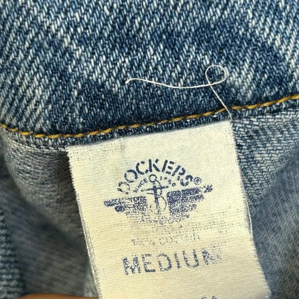 Dockers brand material